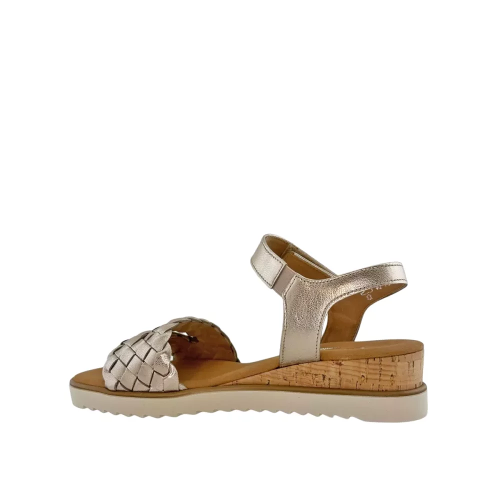 Gabor Gabor | 42759