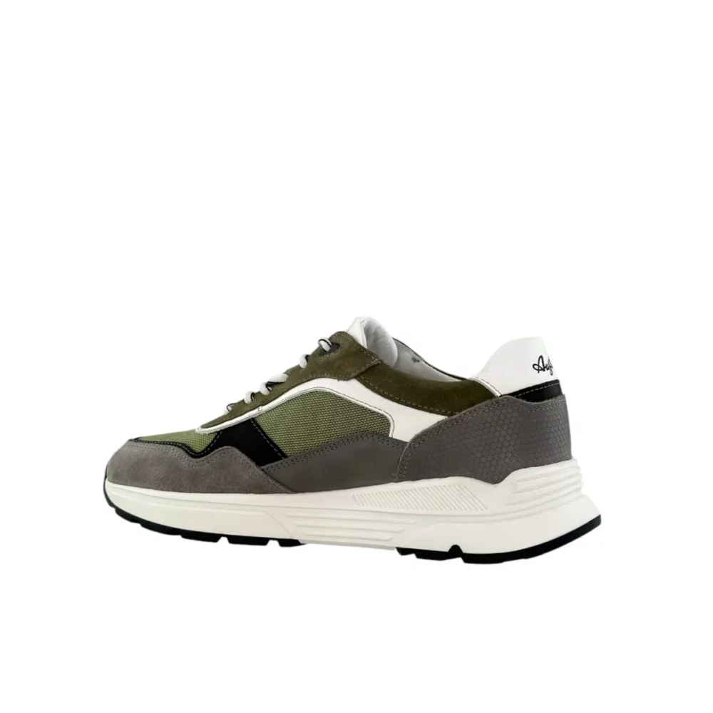 Australian Australian | Castro