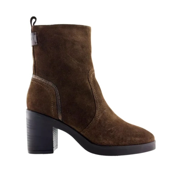 Maruti Maruti | Vanity Suede